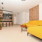 Beautiful In Apartman *